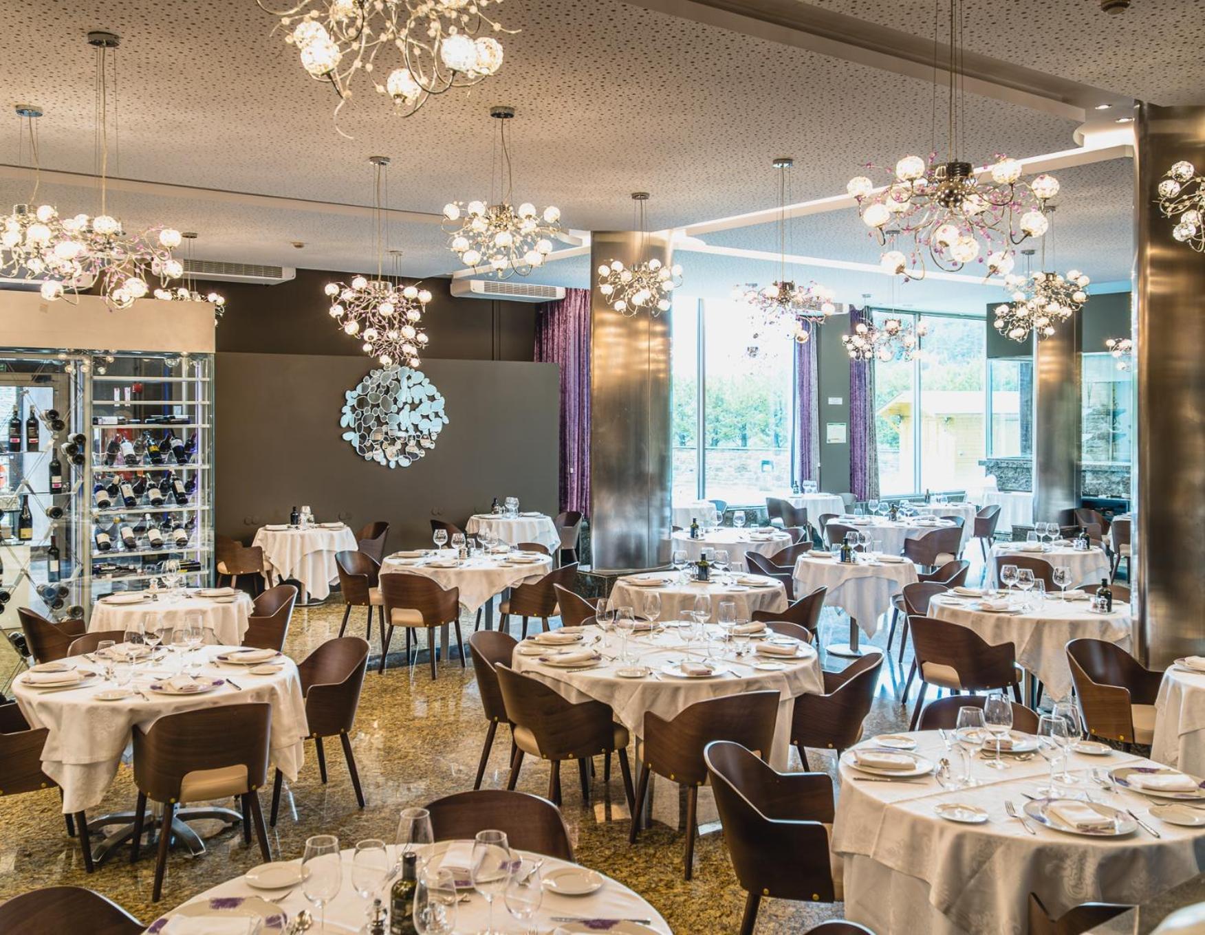 Hotel Princesa Parc Excellence Аринсал Экстерьер фото Restaurant "La Table d'Or"